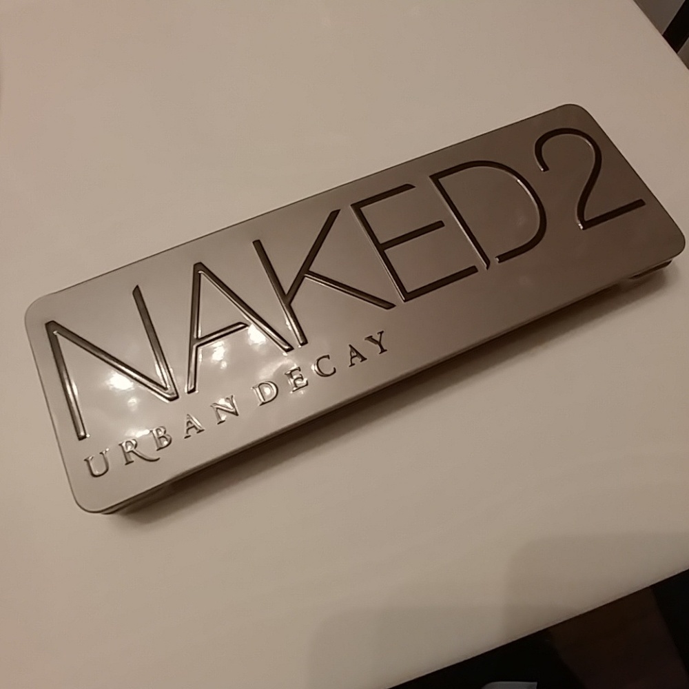 Urban Decay Naked2 Palette - like new!